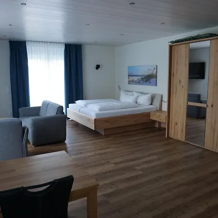 Julia 2 בית הארחה *